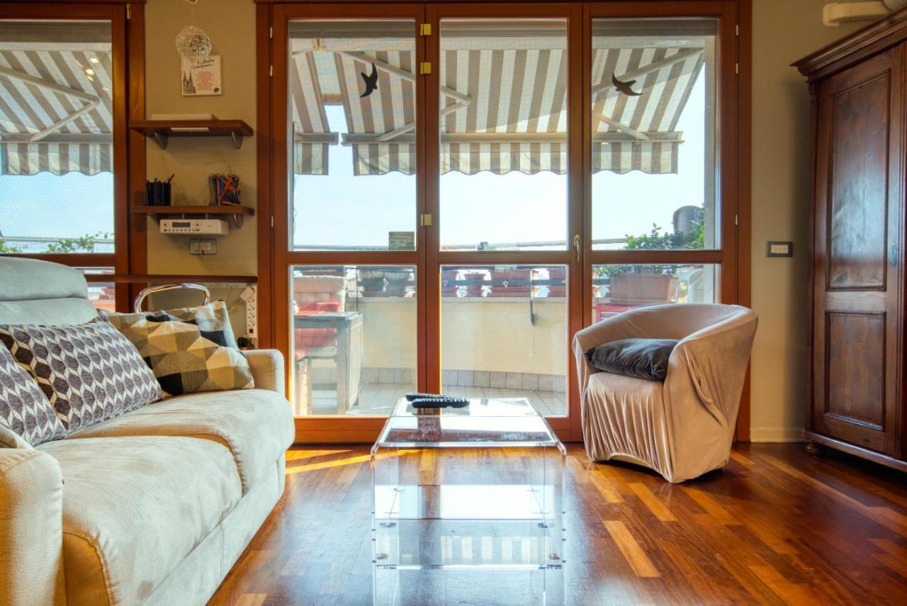 Caseospitali - Casa Di Bibi, Colorato Ed Elegante Bilocale Vicino Al Naviglio Martesana Per 4 Вимодроне Экстерьер фото